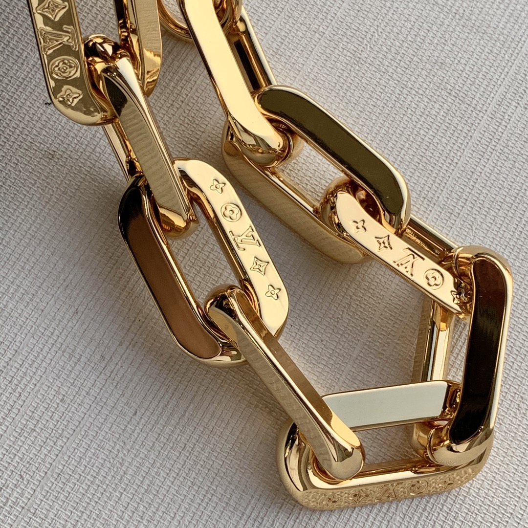 l**is V*t*n coussin handbags-26*20*12cm