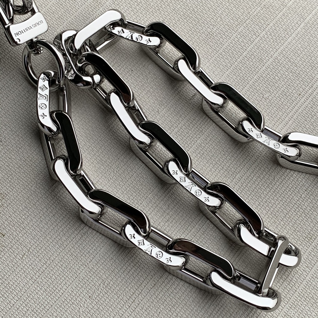 l**is V*t*n coussin handbags-26*20*12cm