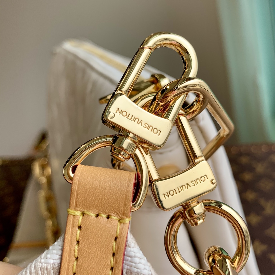 l**is V*t*n coussin handbags-26*20*12cm