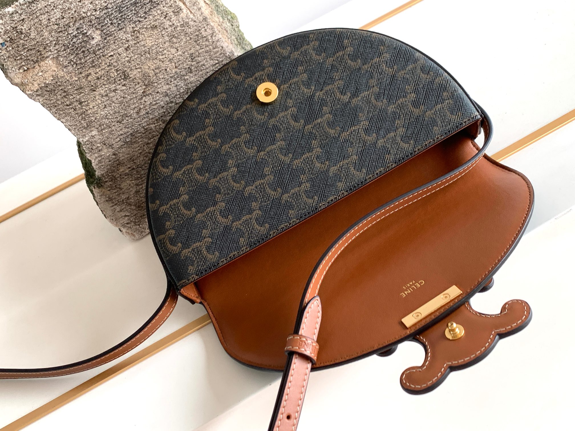 Ce**e besace triomphe bag-23*13.5**6cm