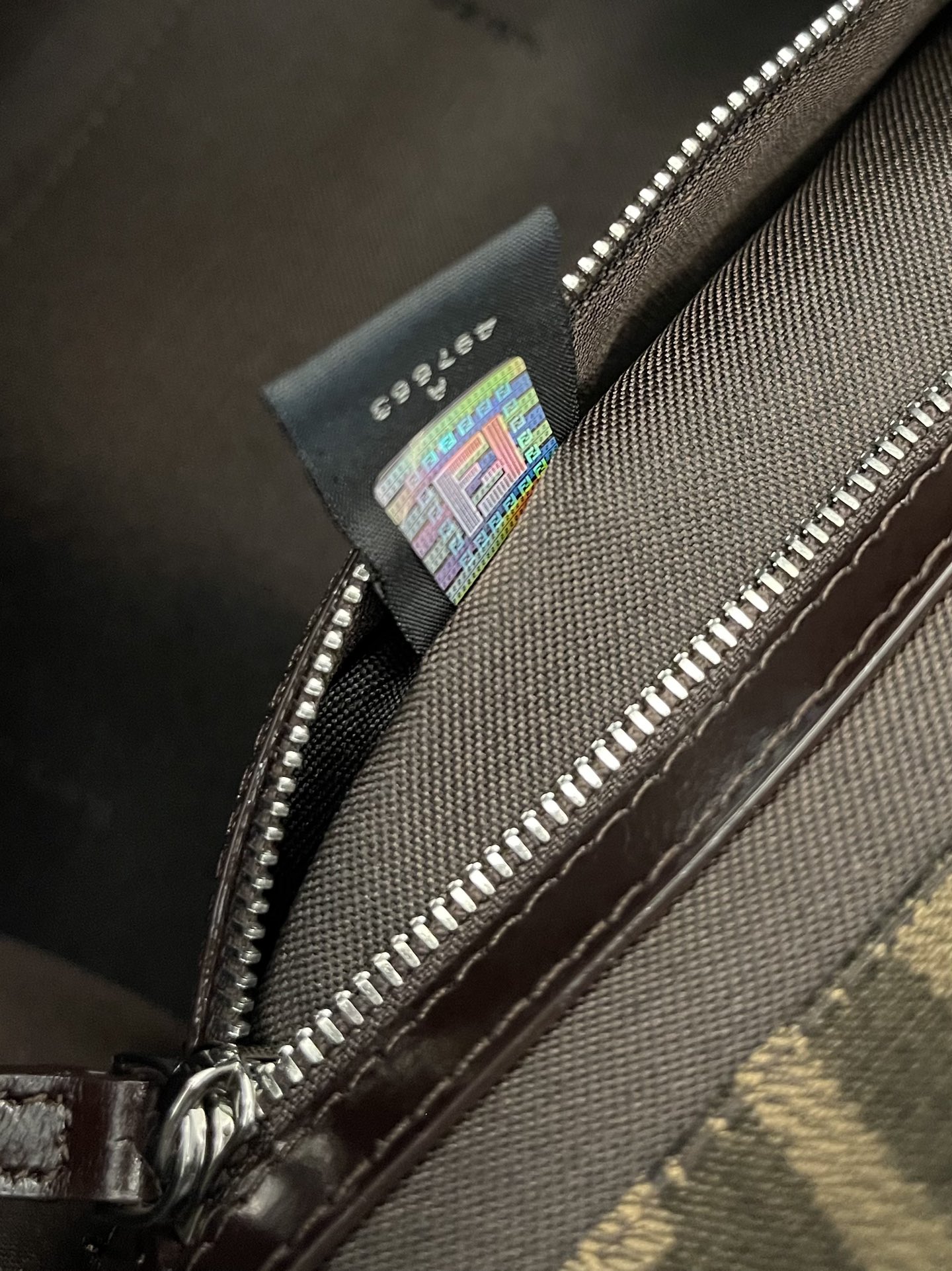 F**di vintage handbags-24x18x8cm