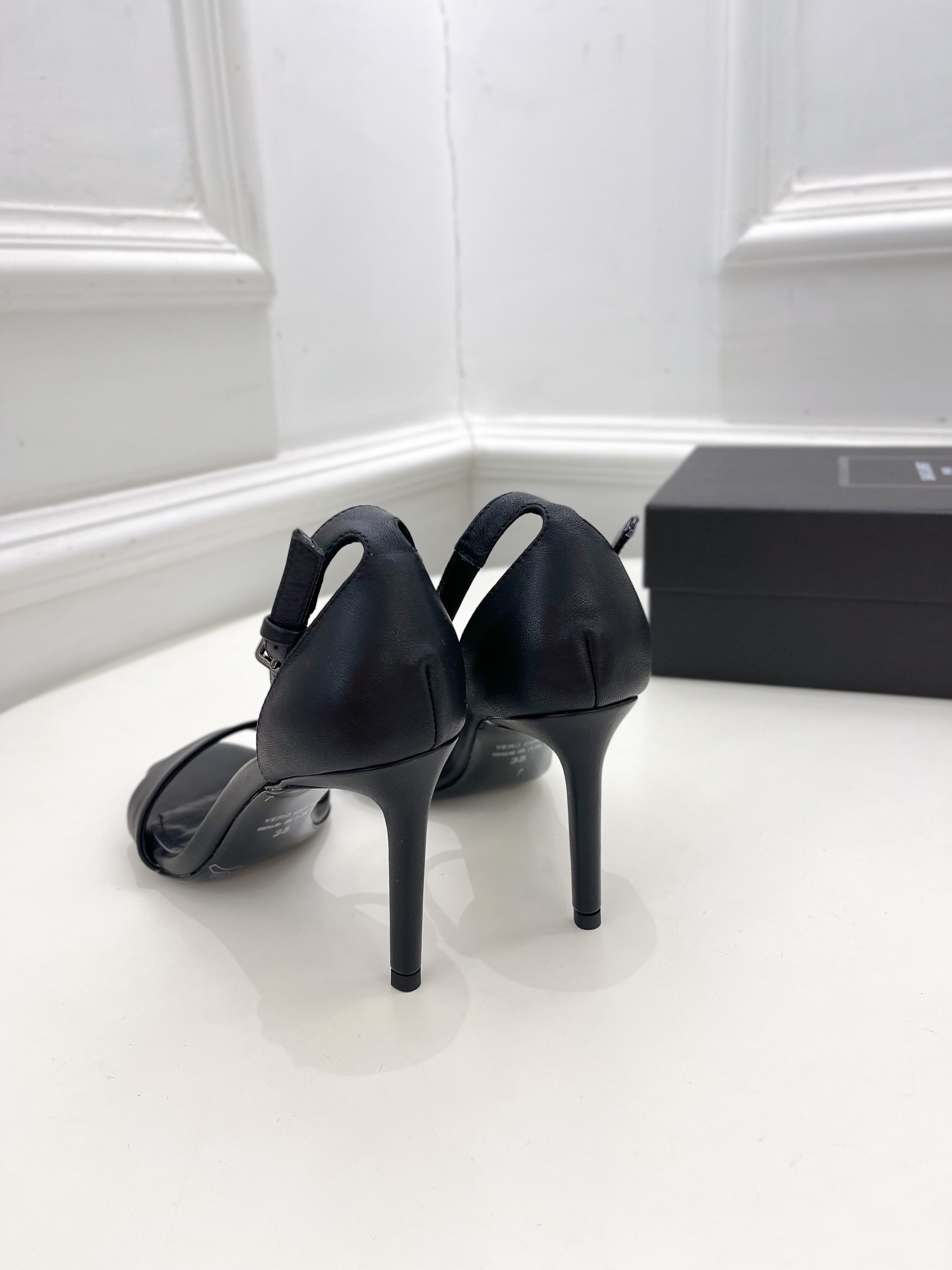 YSL Heels-8.5CM(EU35-EU43)