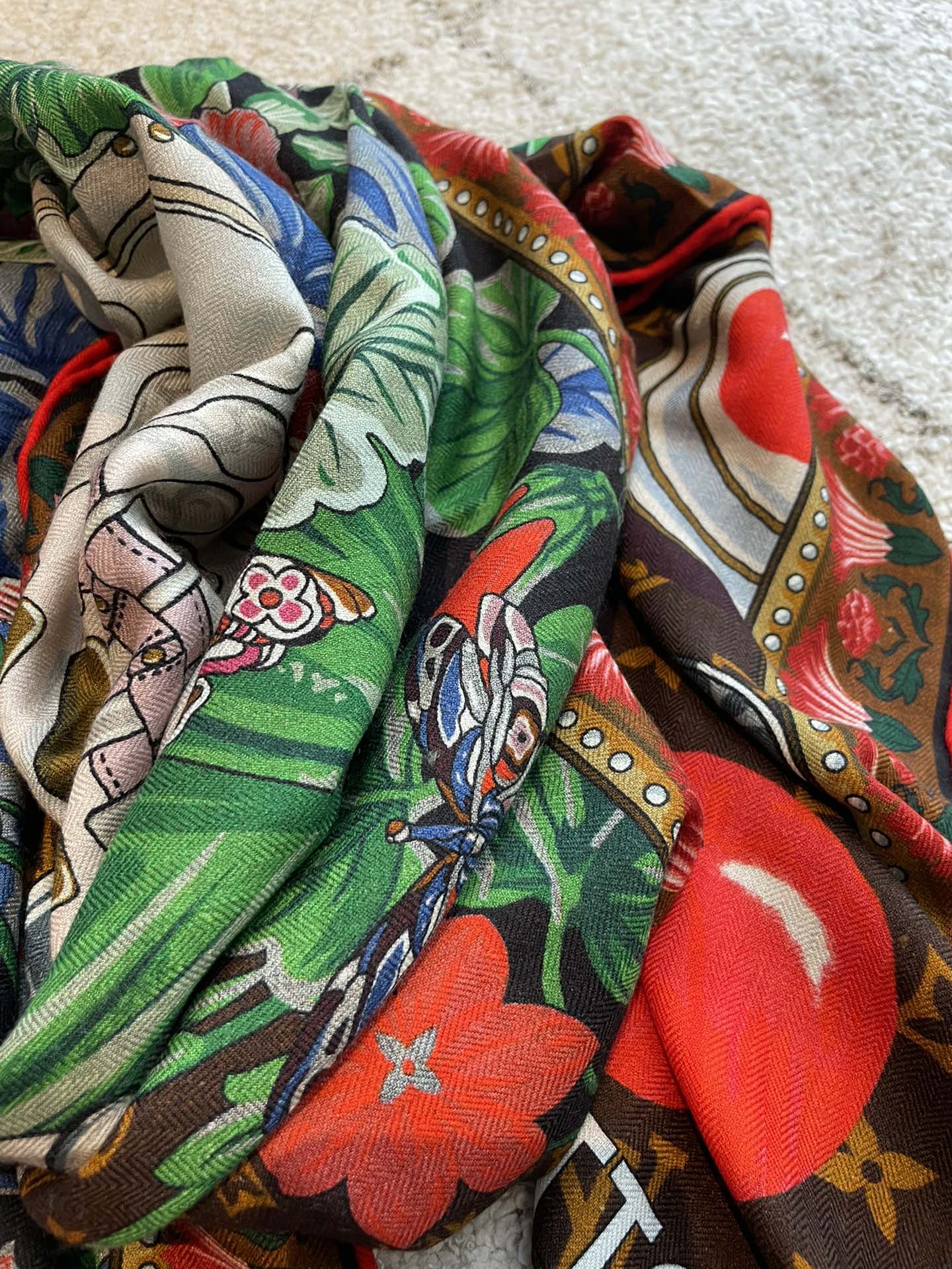 l**is V*t*n square towel-140*140cm