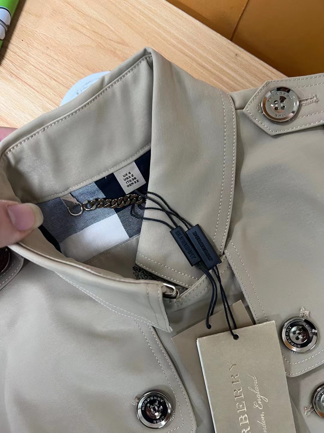 B**rry 2022ss windbreaker