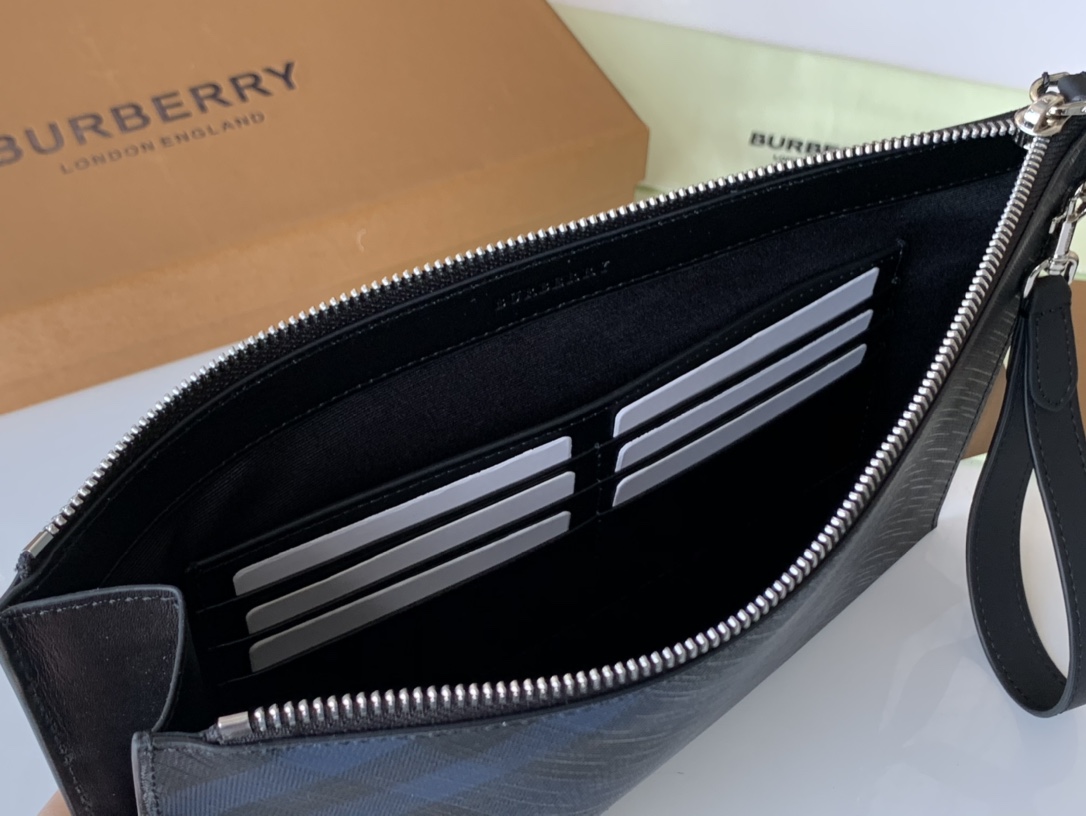 B**rry wallet-30 x 20 cm