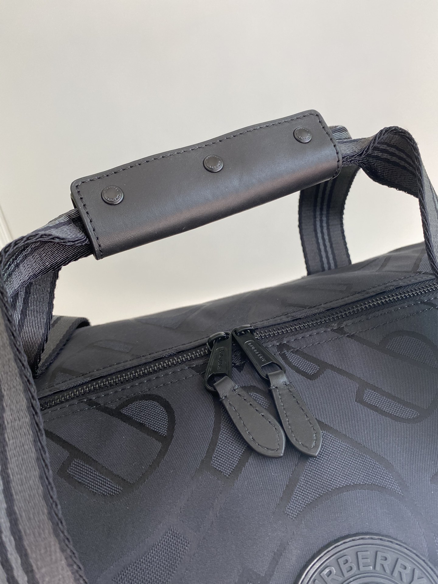 B**rry top handbags-50x19x29cm