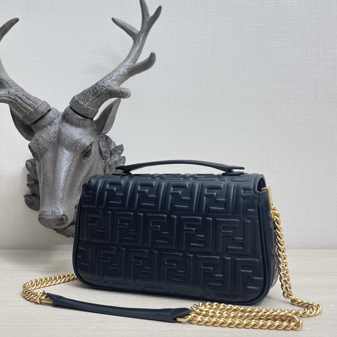 F**di baguette bag-24x14x7cm