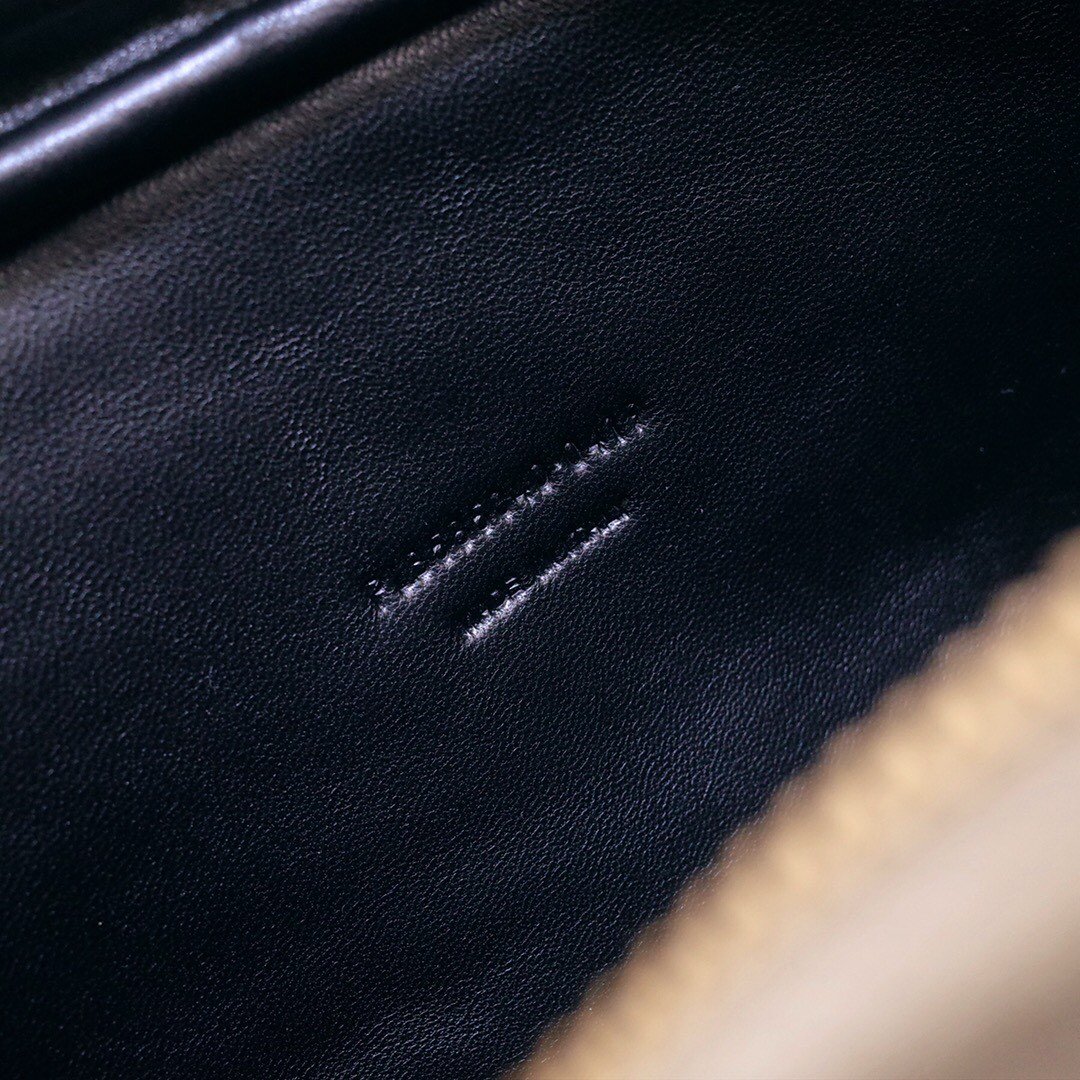 YSL Mini Lou Camera Bag-19*11*5CM