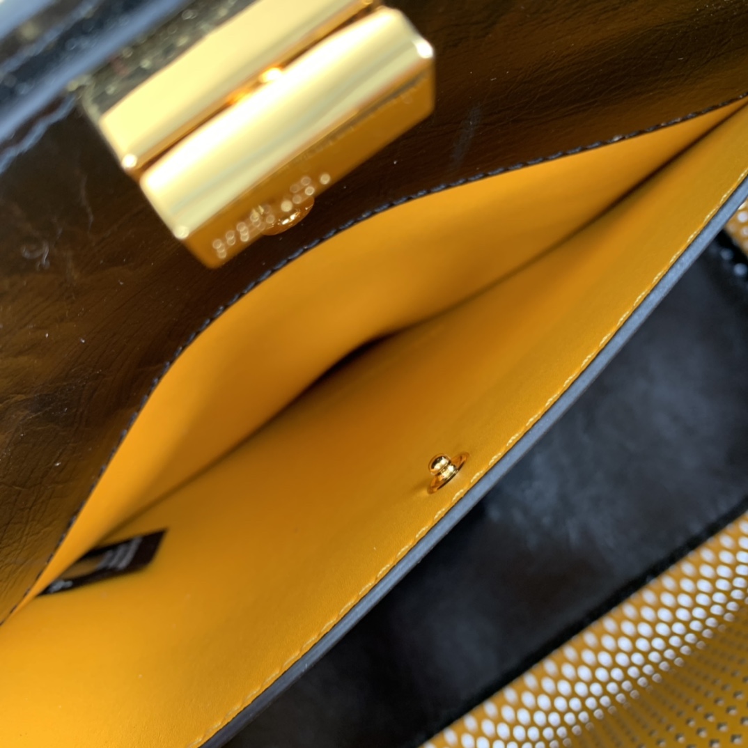 F**di peekaboo-30x25x15cm