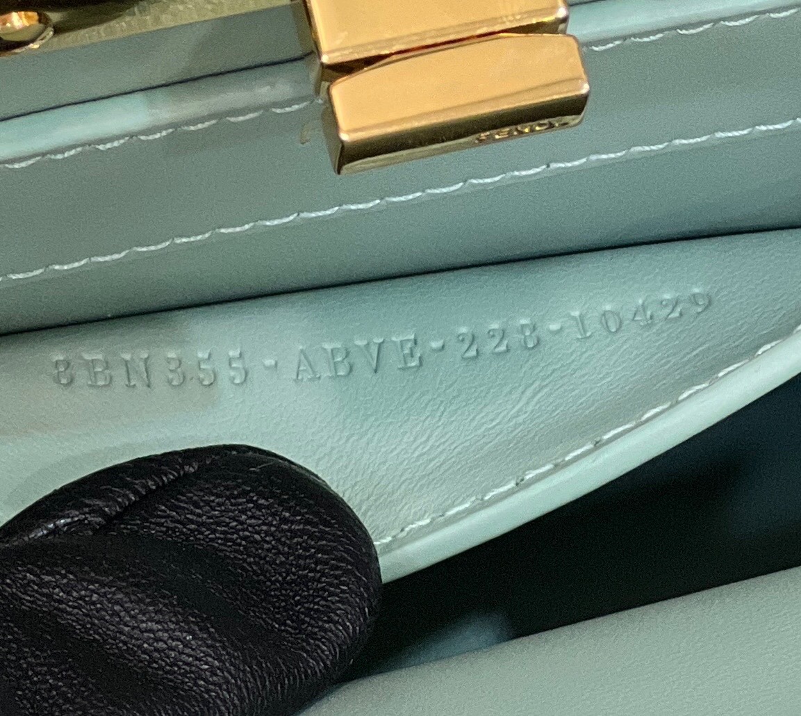 F**di peekaboo-20*11*15cm