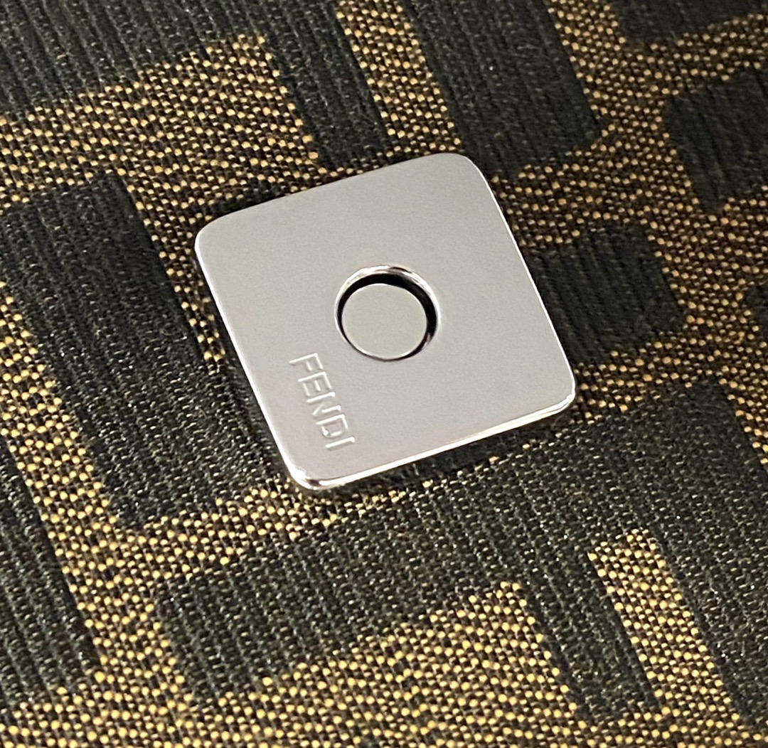 F**di vintage handbags-13×8×19cm