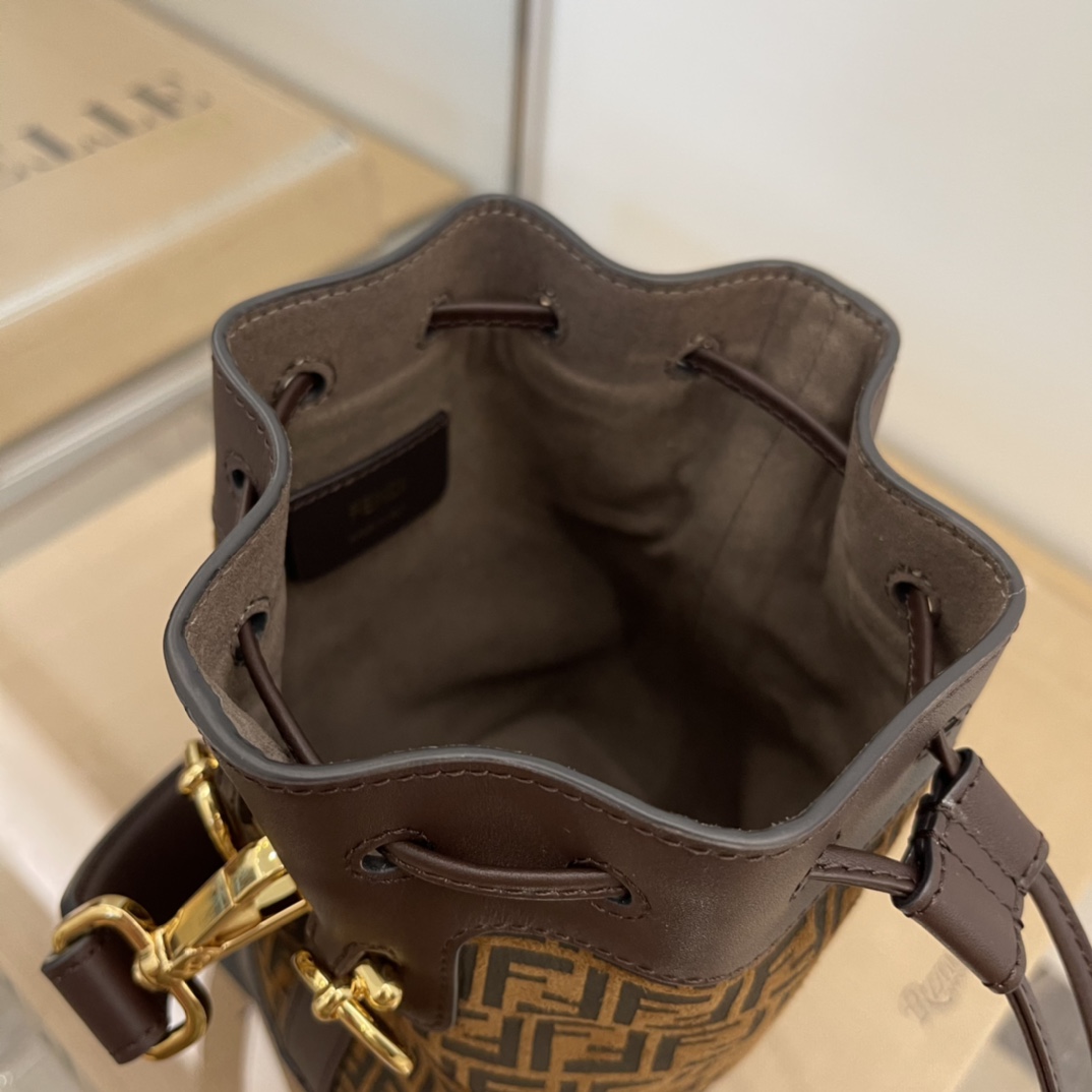 F**di mini mon tresor bag -12x18x10cm