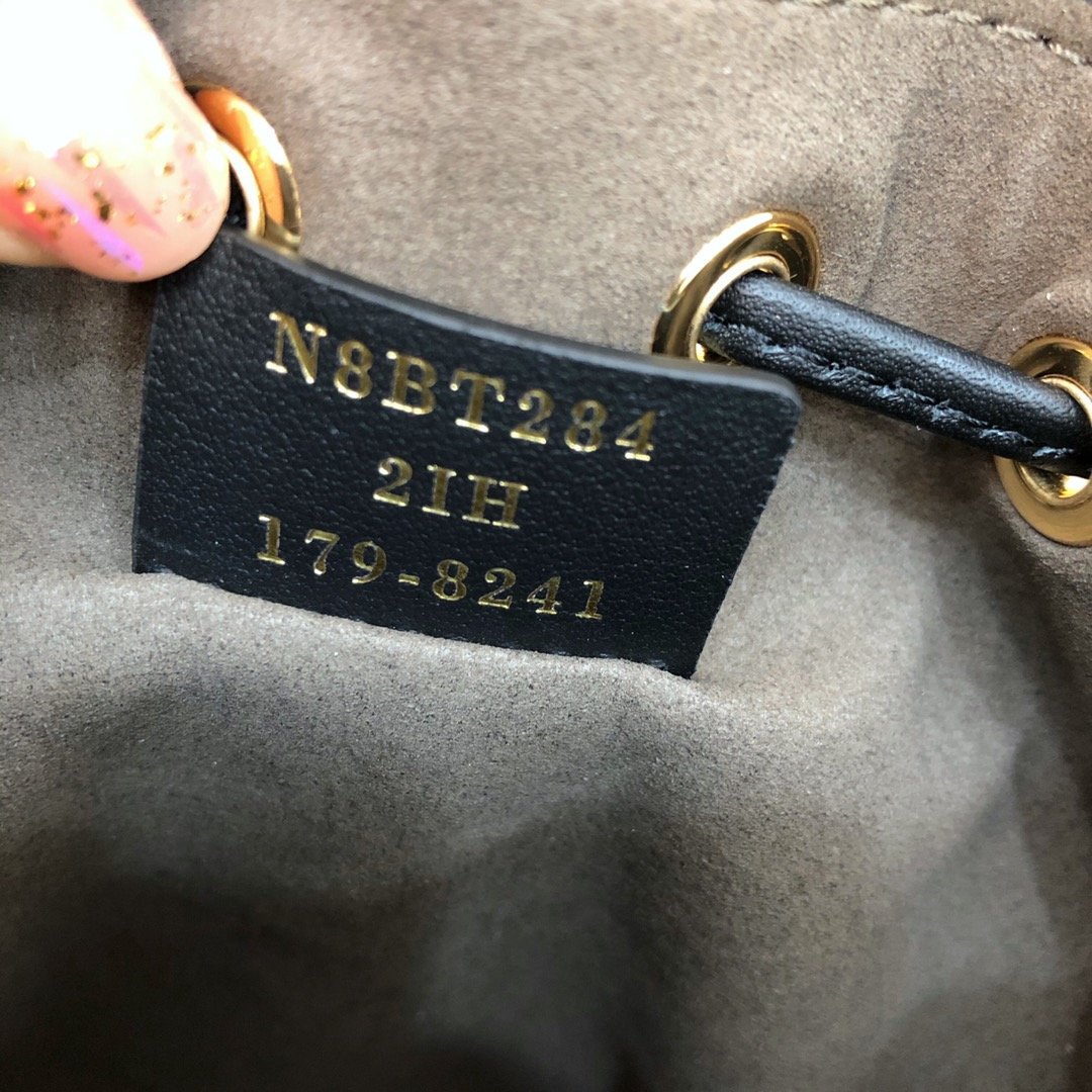 F**di mini mon tresor bag -12x18x10cm