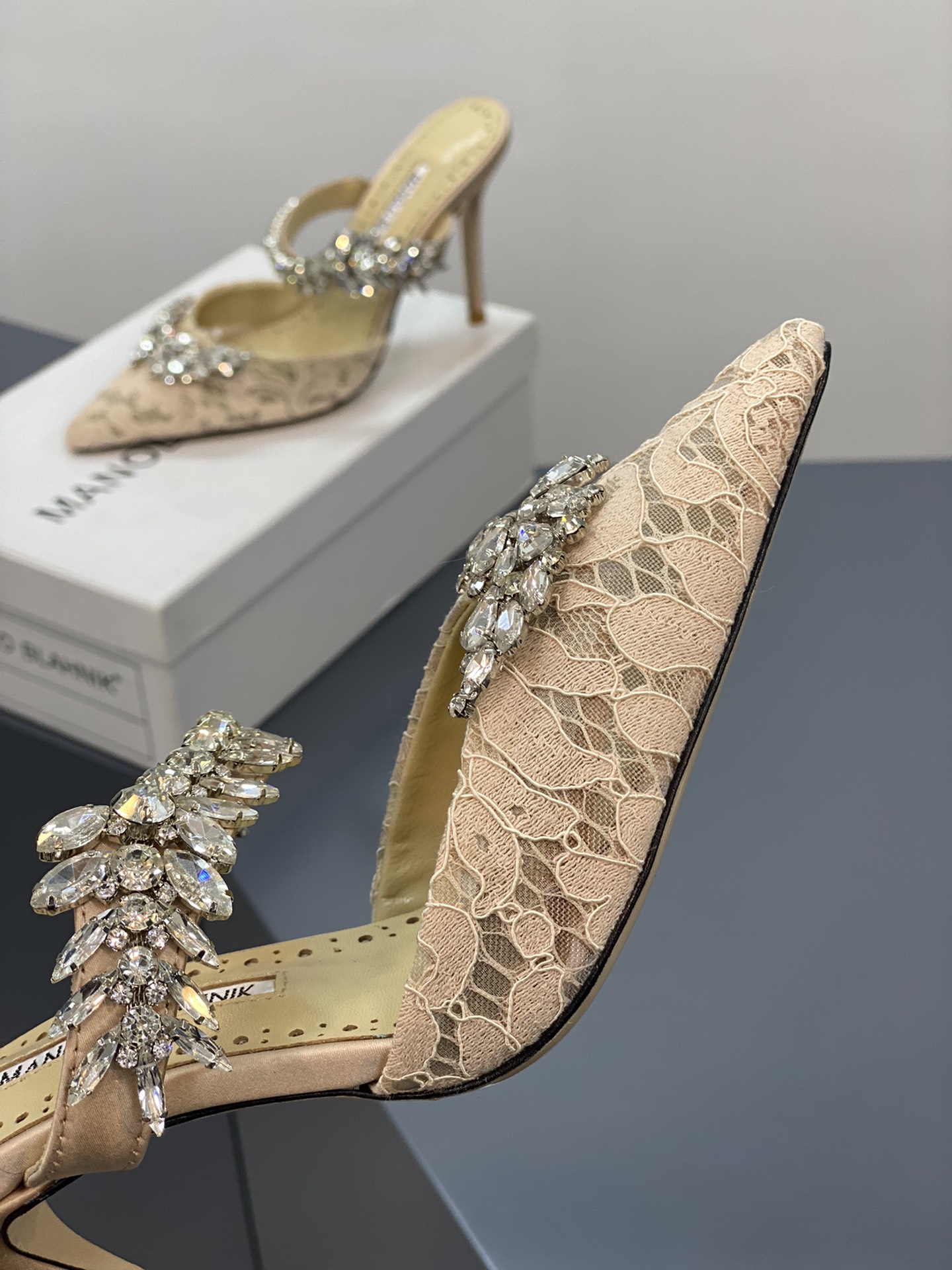 Manolo Blahnik-10CM