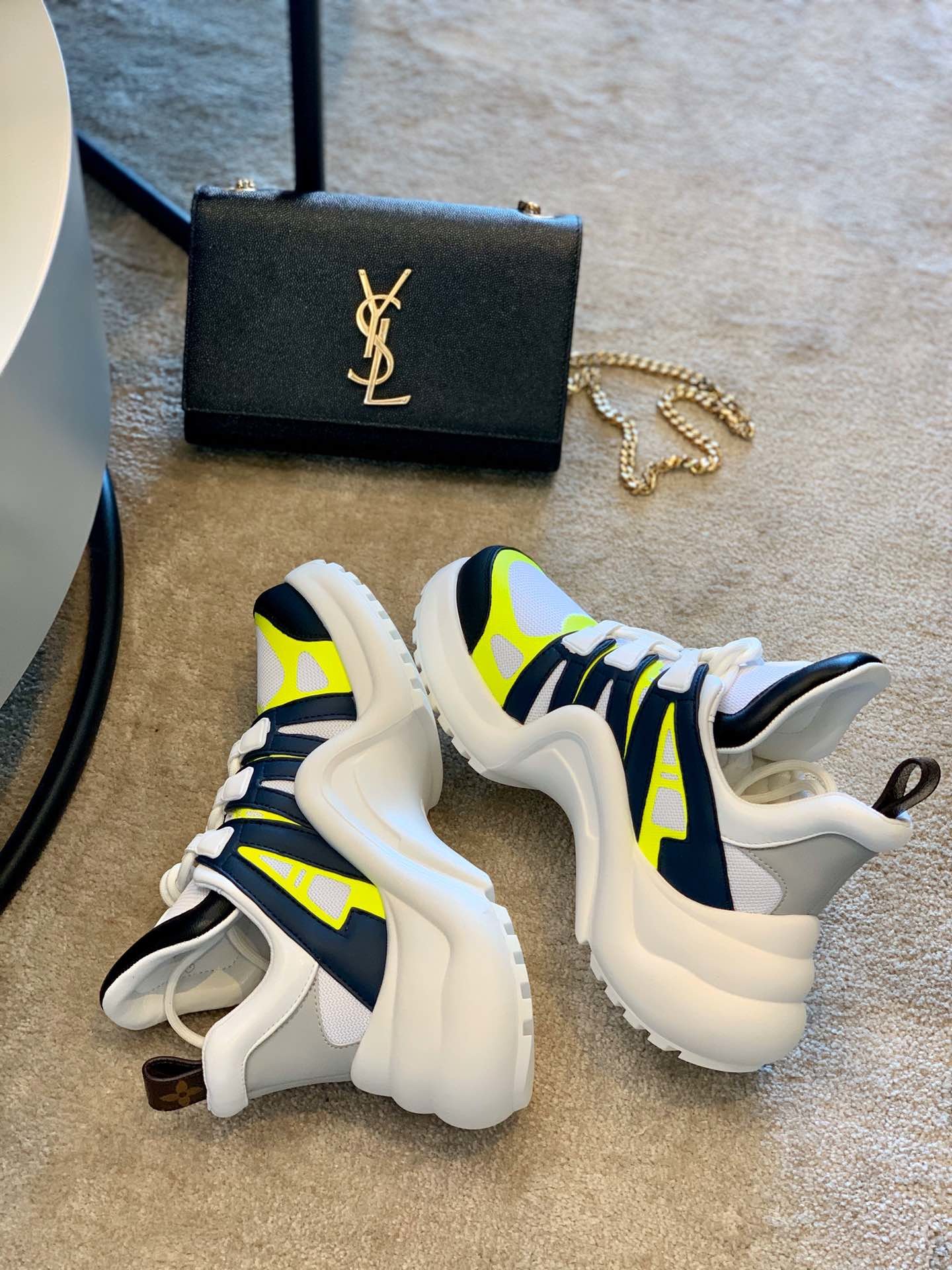 l**is V*t*n archlight sneaker