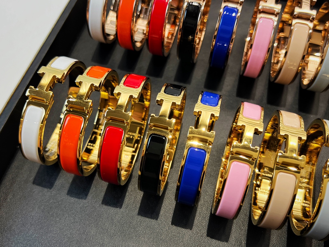 H**mes bracelet