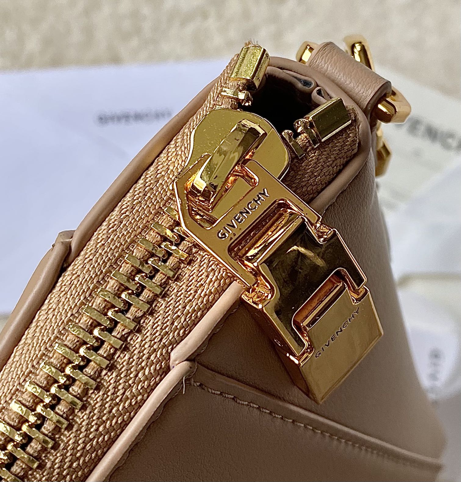 Givenchy Antigona Sport -22*5*18CM