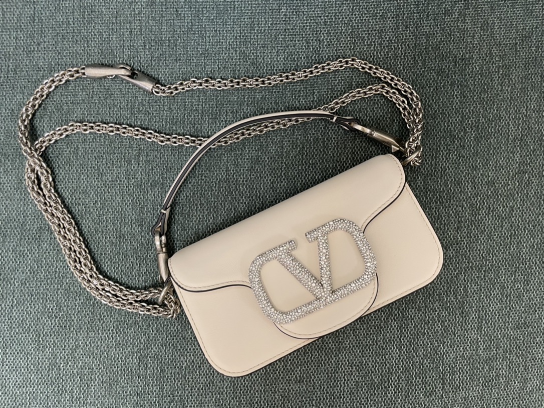 Valentino Handbags-20*15*7CM