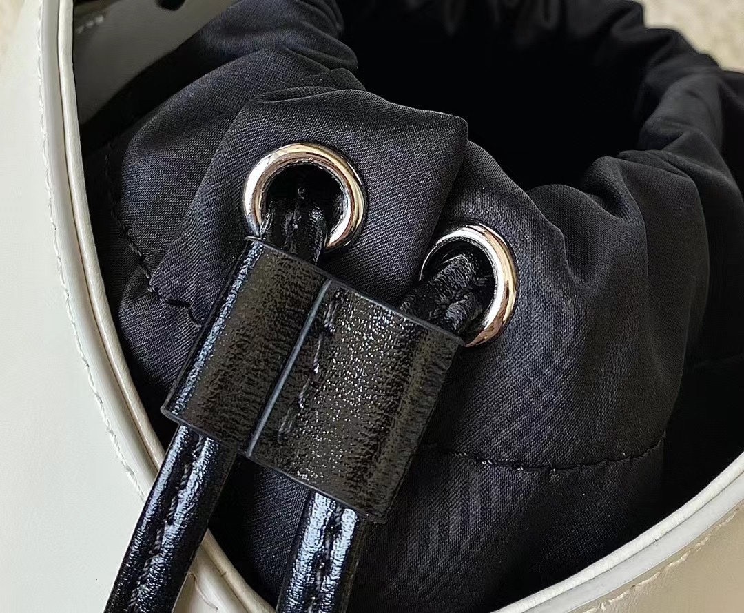 Givenchy Cutout Bucket-16*11*11 CM