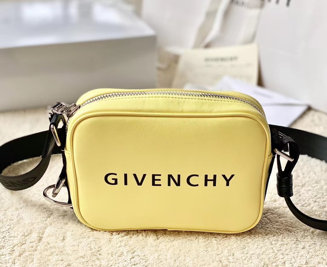 Givenchy Waist Bag-16x11x8CM