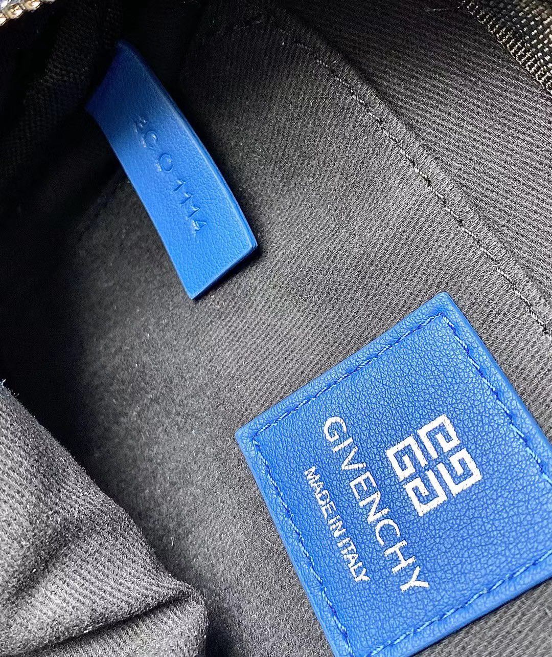 Givenchy Waist Bag-16x11x8CM