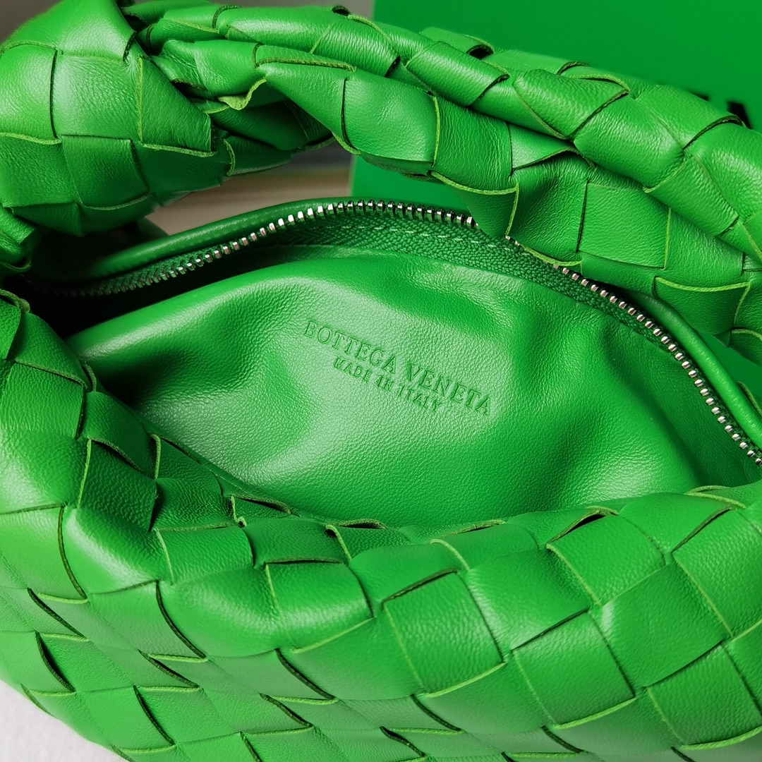 Bo*te*ga ve*ne*ta jodie hobo-23x28x8cm