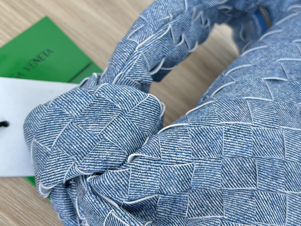 Bo*te*ga ve*ne*ta jodie hobo-23x28x8cm