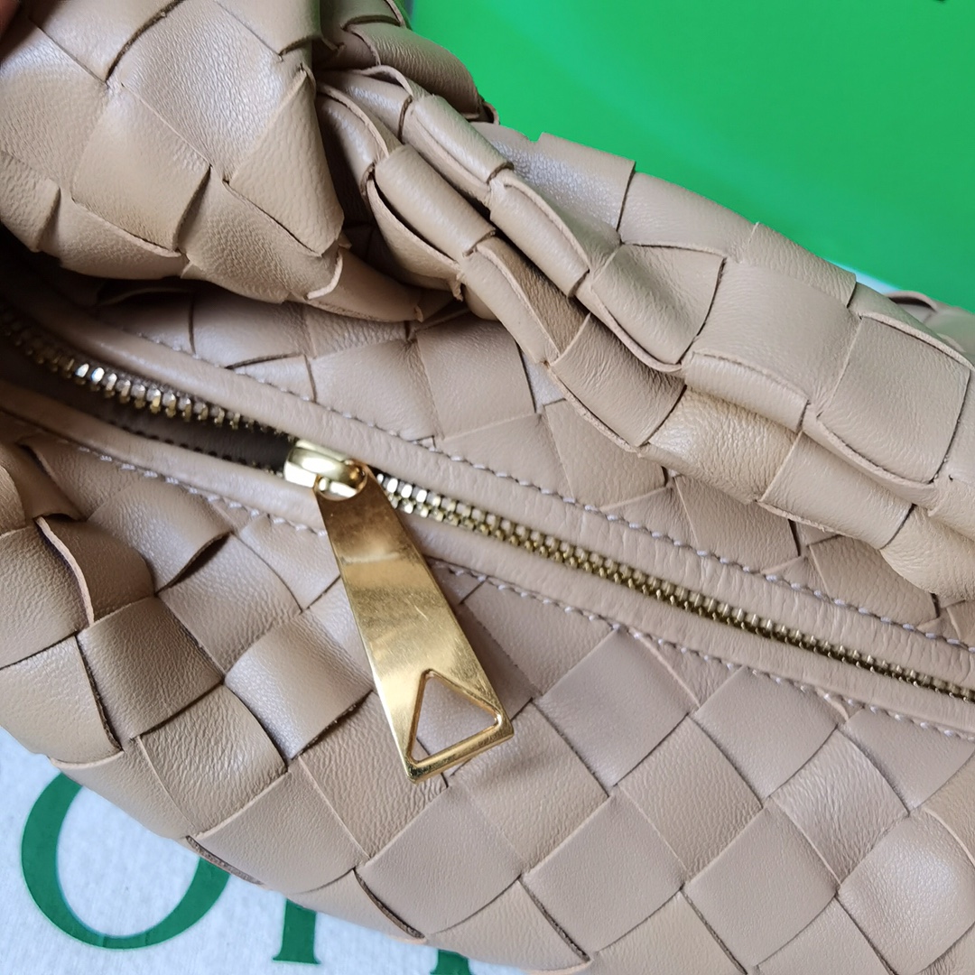 Bo*te*ga ve*ne*ta jodie hobo-23x28x8cm