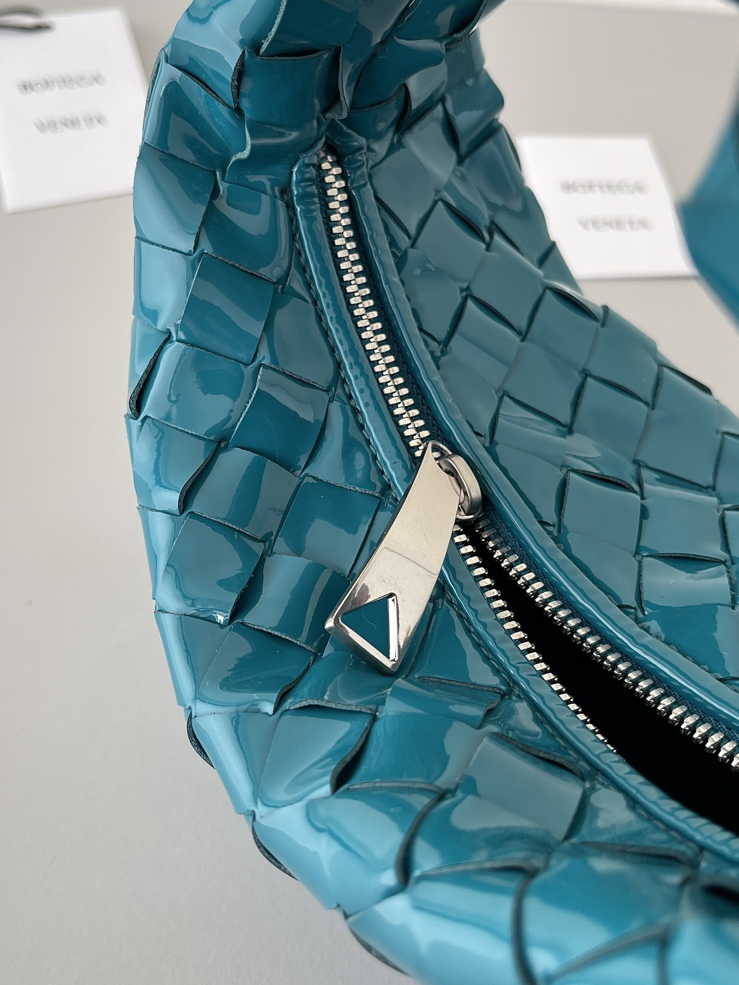 Bo*te*ga ve*ne*ta jodie hobo-23x28x8cm