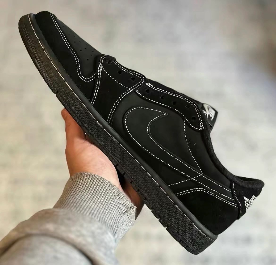 TRAVIS SCOTT X AIR JORDAN 1 LOW OG “BLACK PHANTOM” DM7866-001