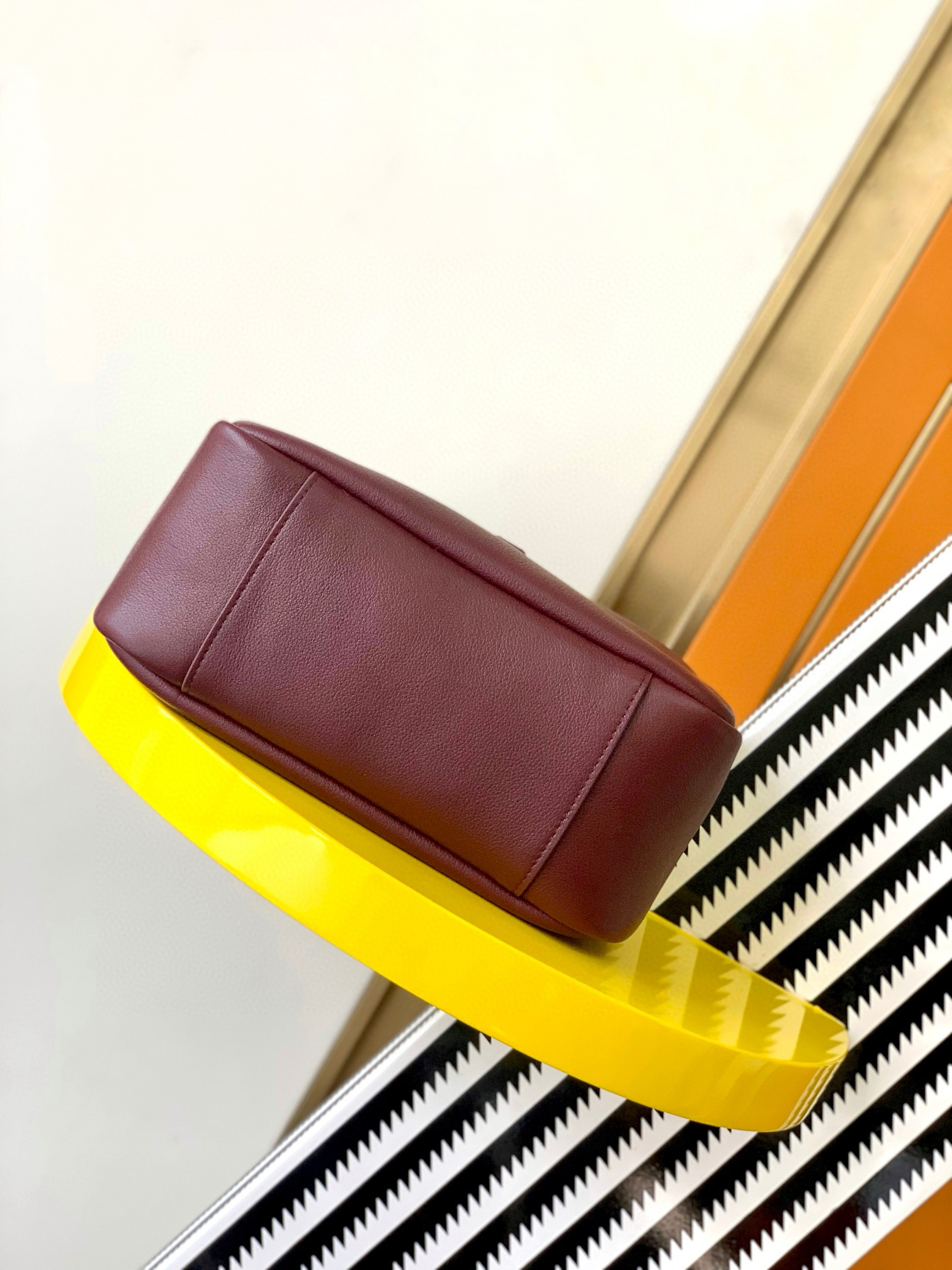 YSL Le5A7 Vintage Bag-23×22×10CM