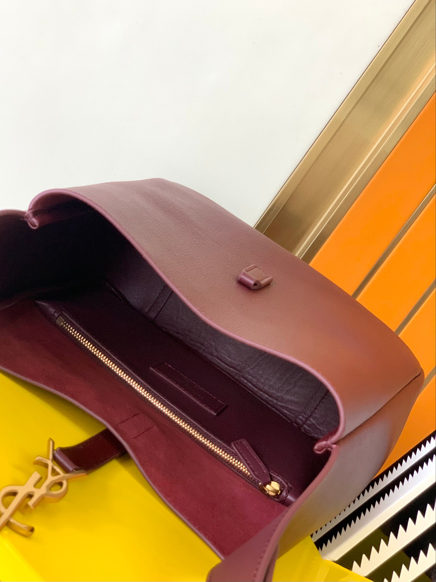 YSL Le5A7 Vintage Bag-23×22×10CM