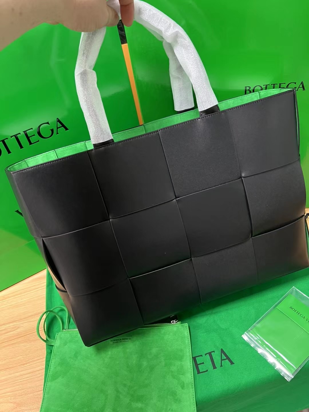 Bo*te*ga ve*ne*tatote