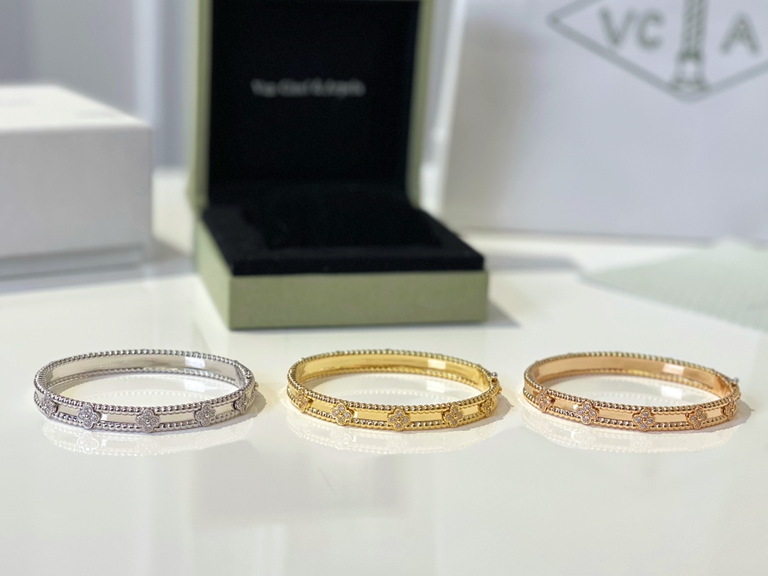 Van Cleef &Arpels Bracelet