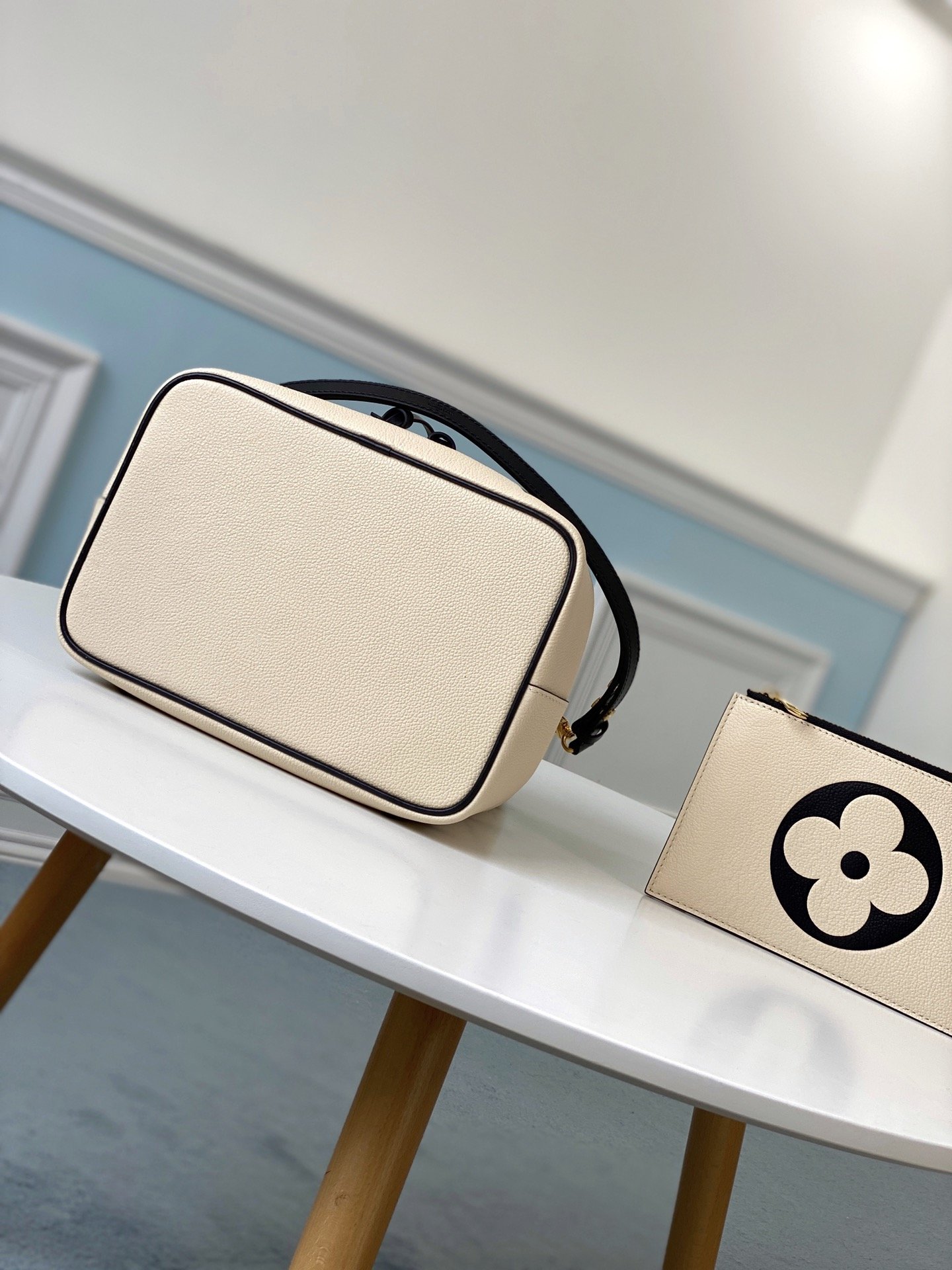 l**is V*t*n néonoé crafty bucket-26*26*17.5cm