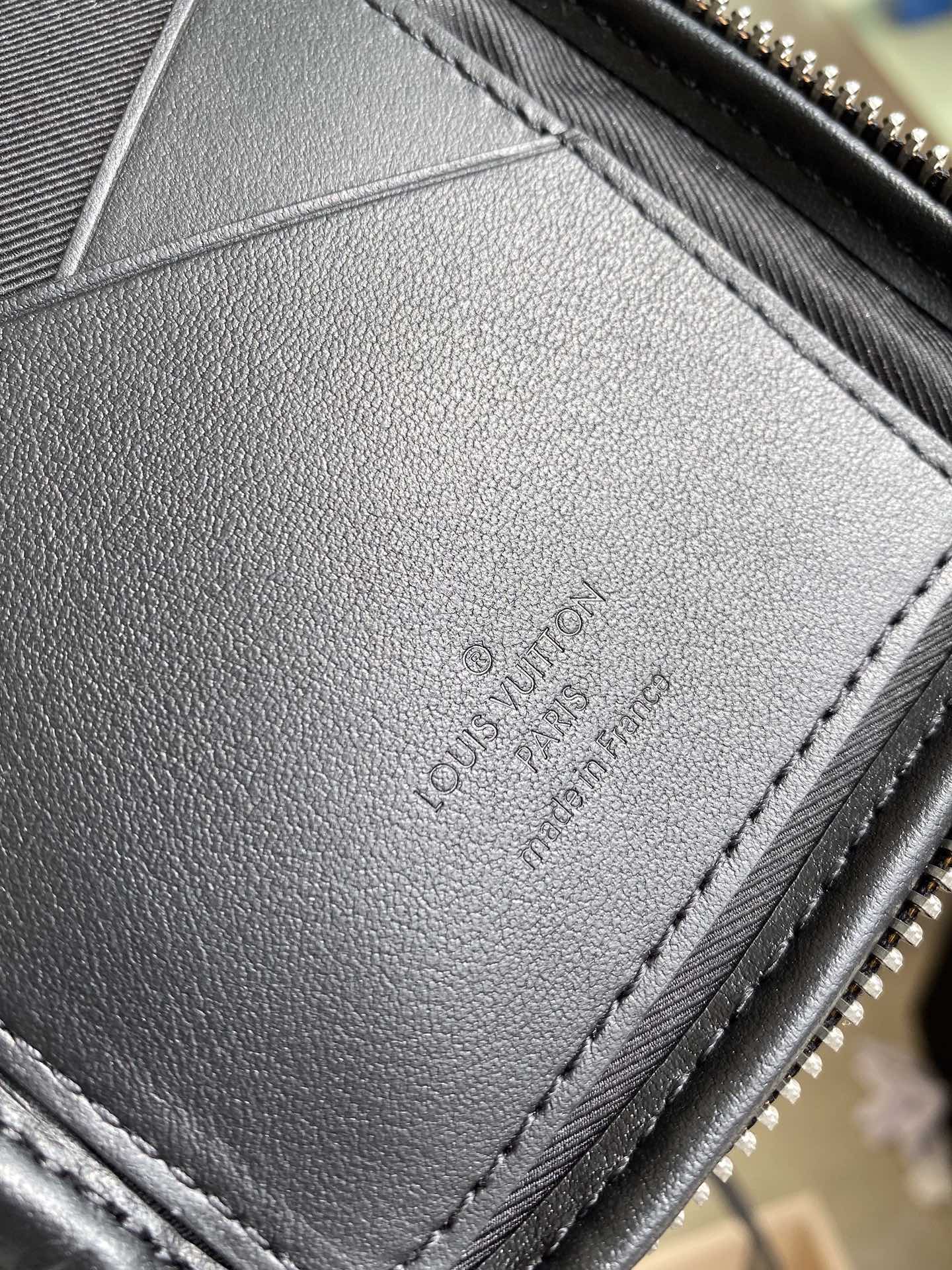 l**is V*t*n double phone pouch- m69534-25*14* 6cm