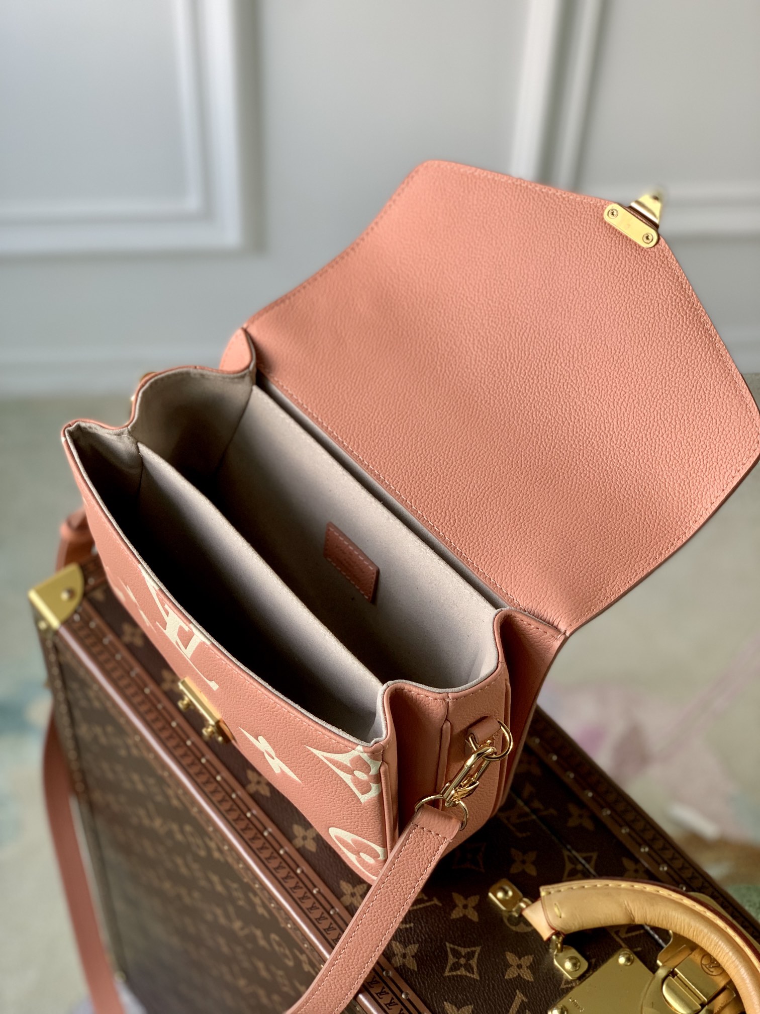 l**is V*t*n pochette metis handbags-25*19*7cm