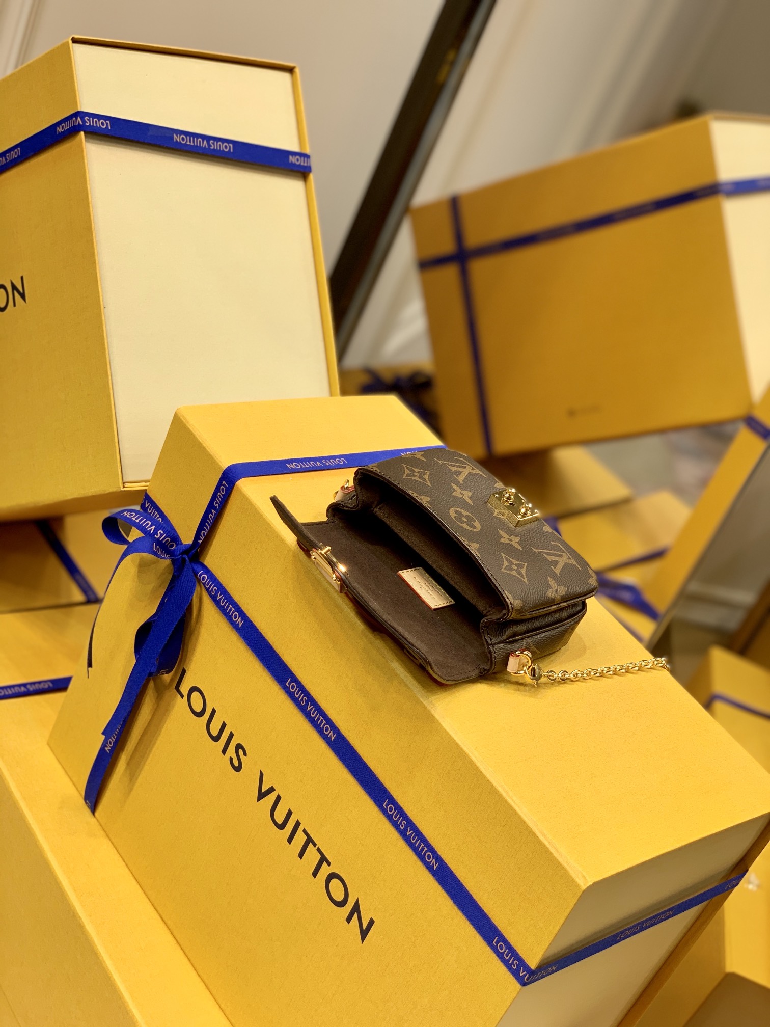 l**is V*t*n micro metis handbags-14*11* 3.5 cm