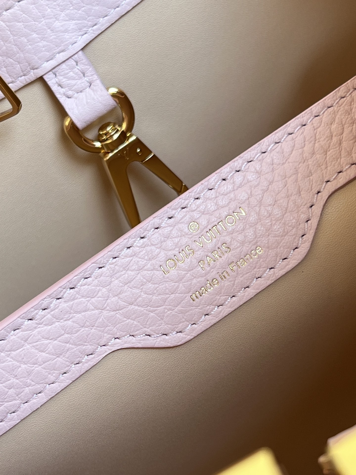 l**is V*t*n capucines handlebag-27*18*9&32*20*11cm