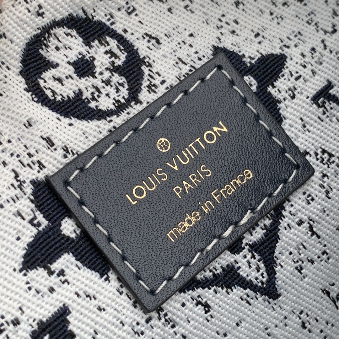 l**is V*t*n nano speedy-16cm