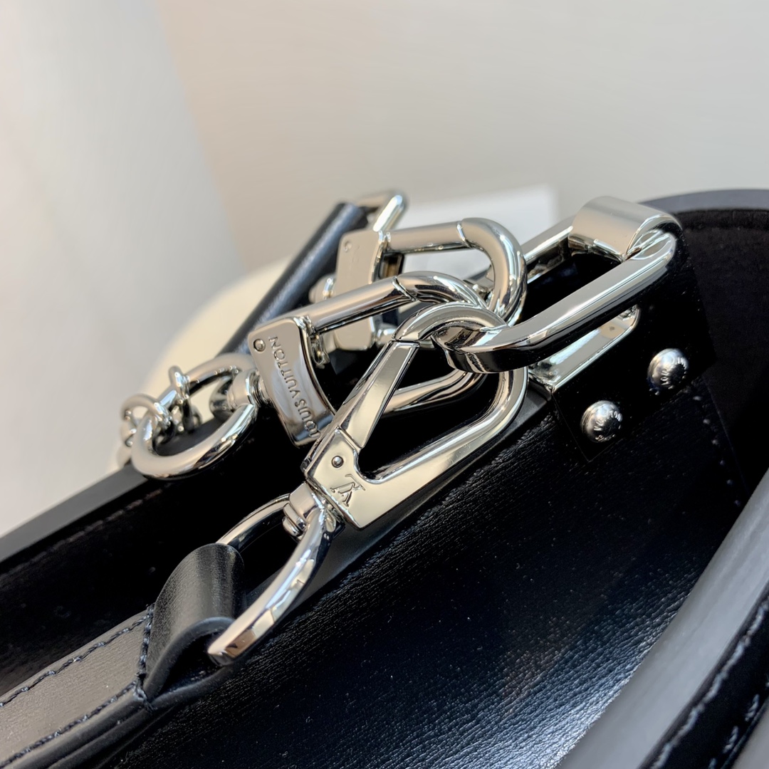 l**is V*t*n dauphine-25*17*10.5cm