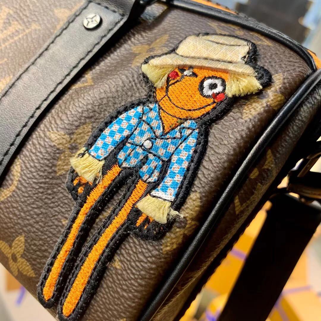 l**is V*t*nzoooom with friends-21×10×12cm