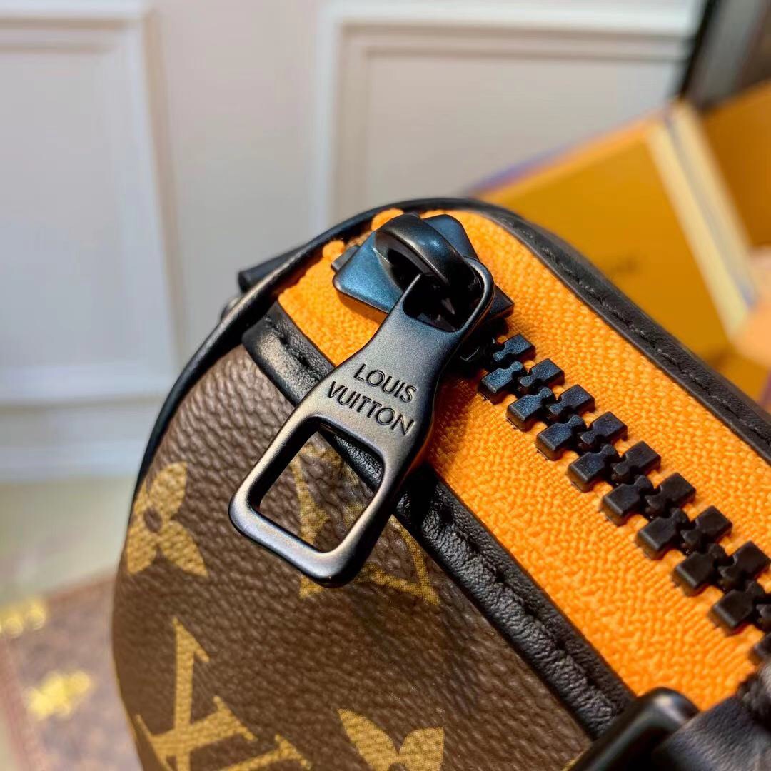 l**is V*t*nzoooom with friends-21×10×12cm