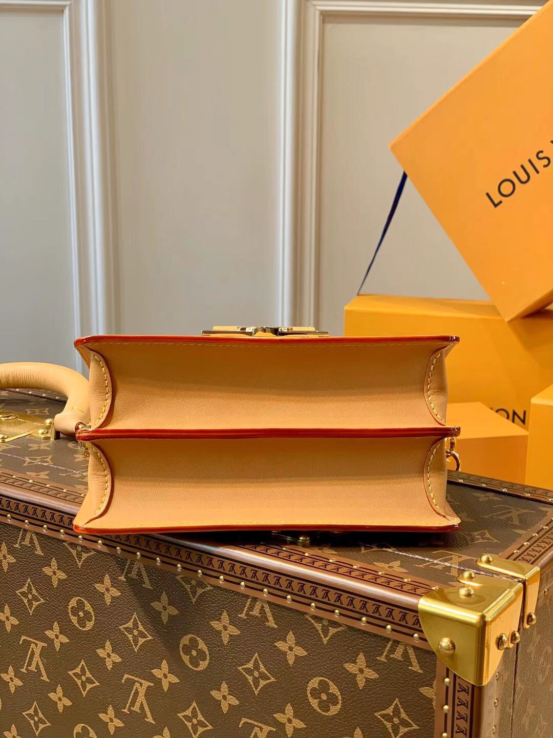 l**is V*t*n since 1854 dauphine-20*15*9cm