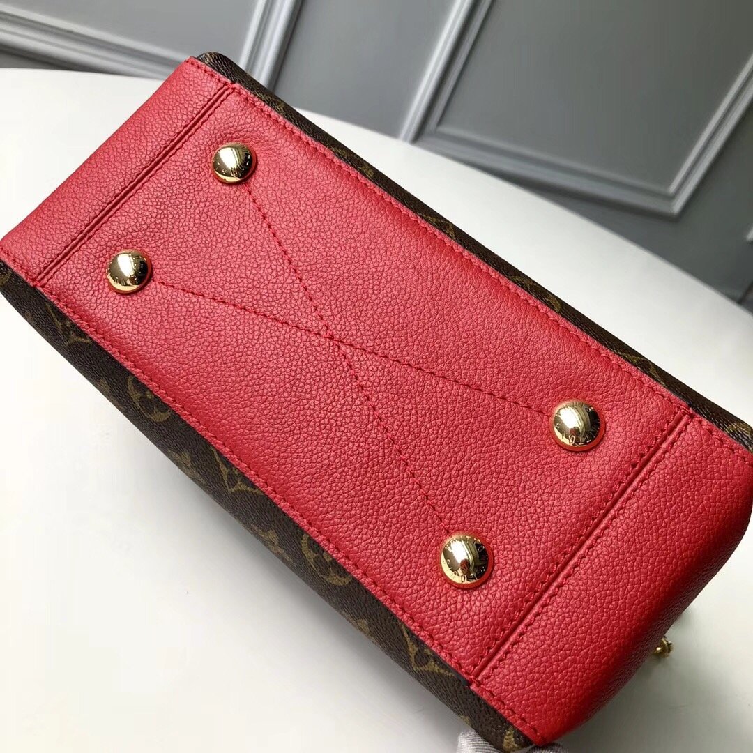 l**is V*t*n surene bb-24*17*11cm