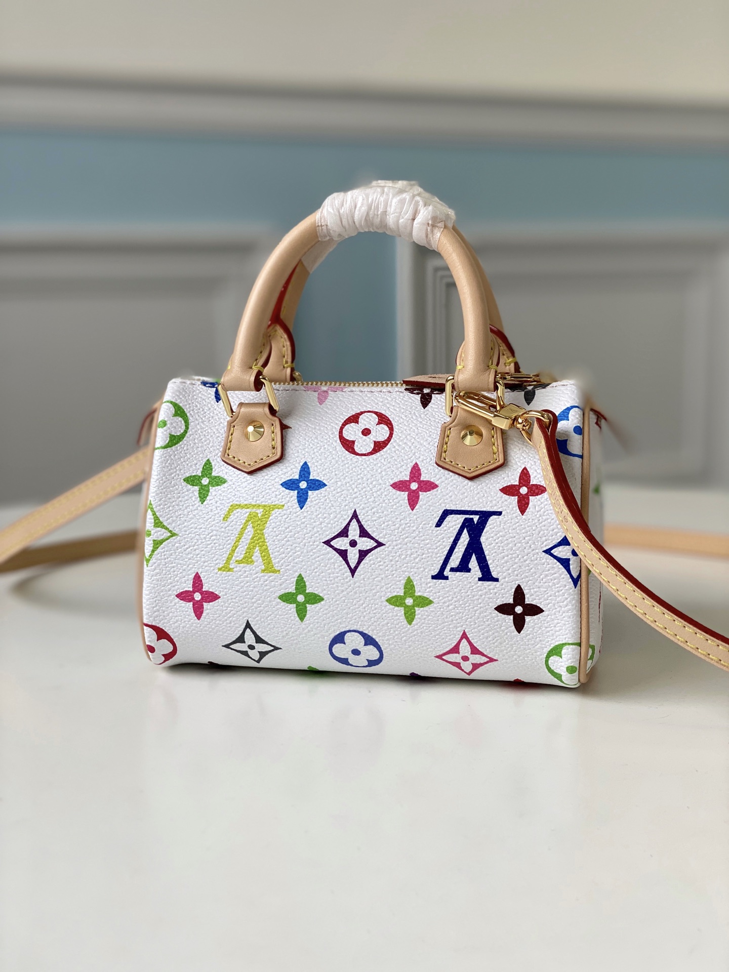 l**is V*t*n mini speedy-15·5*7*10cm