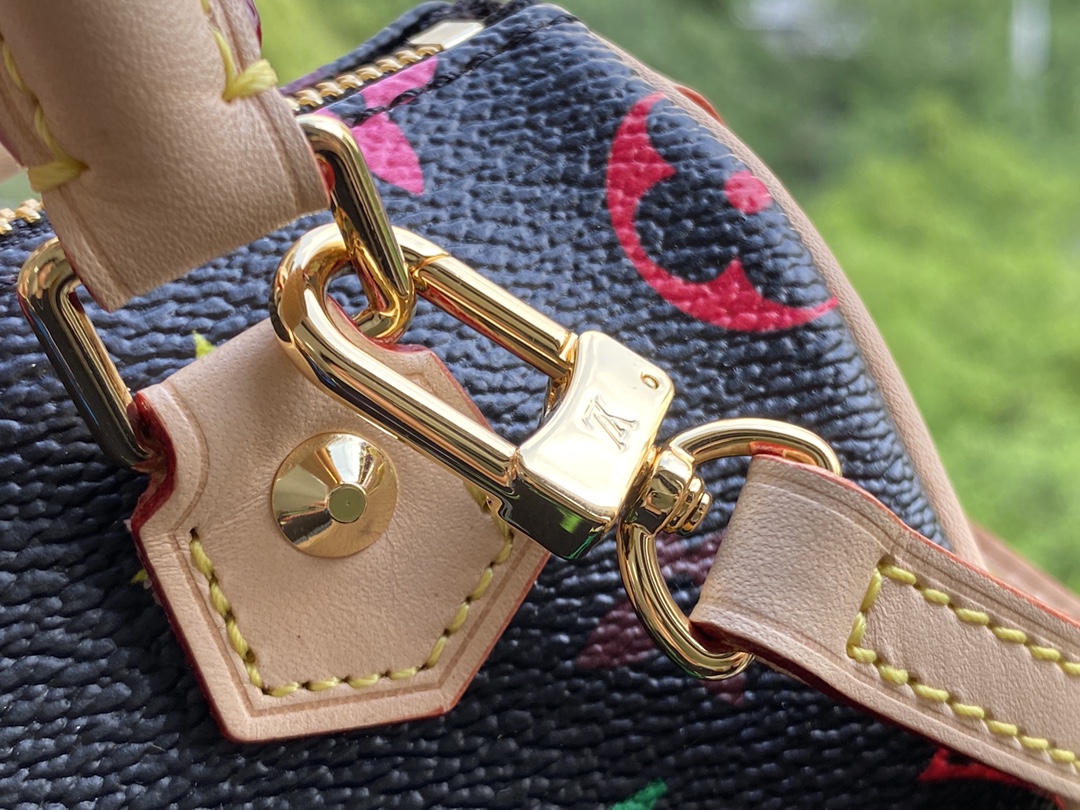 l**is V*t*n mini speedy-15·5*7*10cm