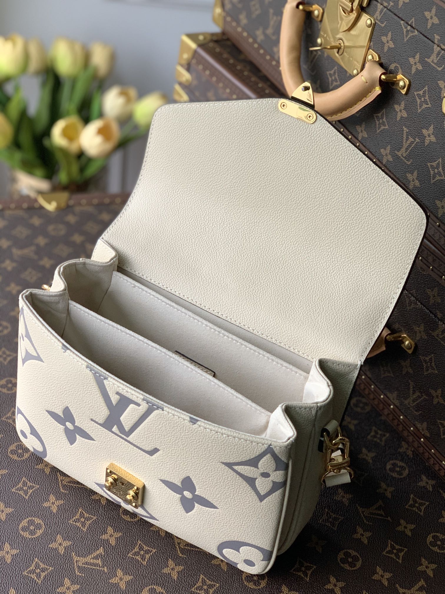 l**is V*t*n pochette metis handbags-25*19*7cm