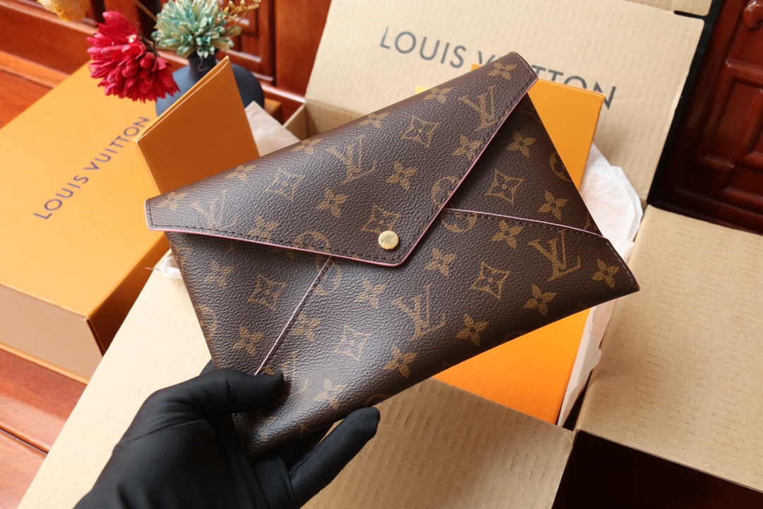 l**is V*t*n pochette kirigami bag-15.5*11.5*0.5cm