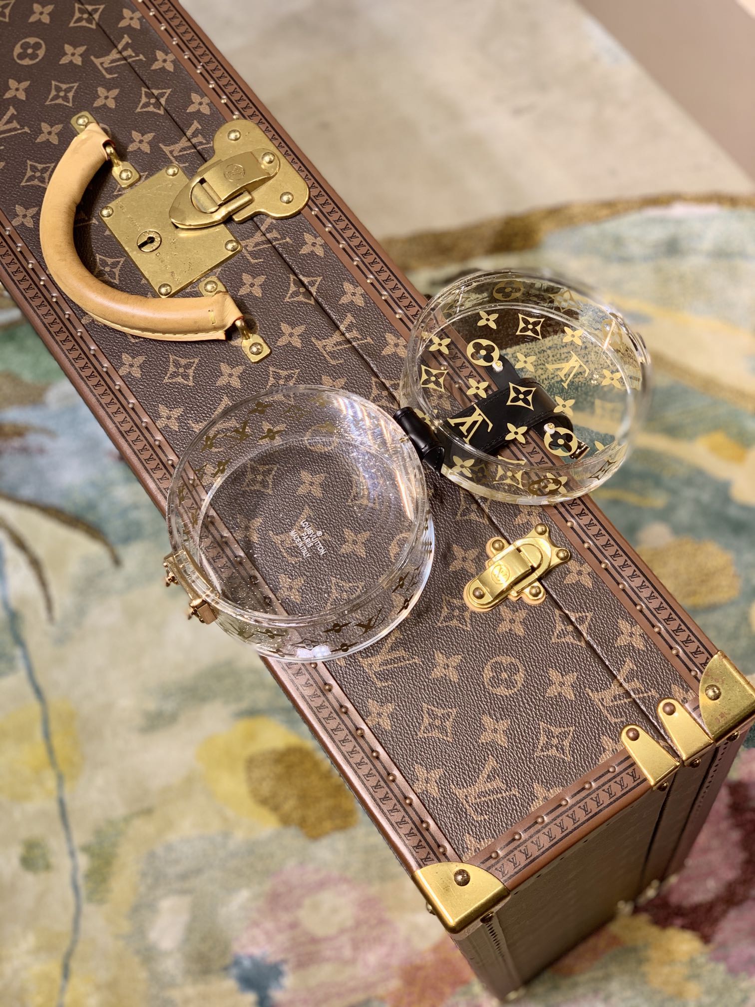 l**is V*t*n gi0645 scott-12.5x12.5x12.5cm